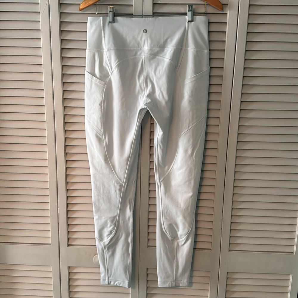 Lululemon like new leggings. White size 12 pockets on both sides - Picture 4 of 6